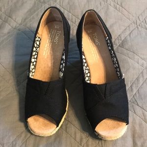 Toms shoes